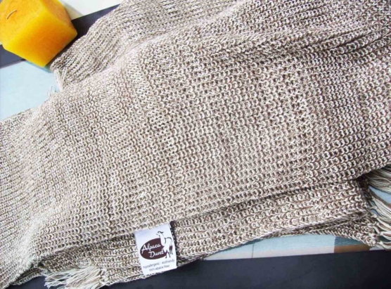 Peruvian Royal Alpaca throw blanket_crochet knit_beige_white_v1_sddd